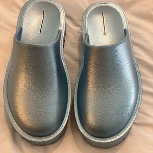 Jeffrey Campbell Metallic Light Blue Clog Mules Chunky 39/9 NWOT